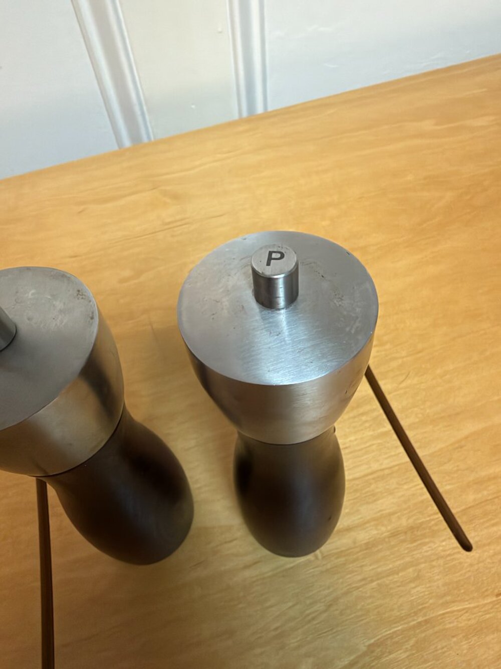 Cole & Mason Cherry Wood/Stainless Steel Salt & Pepper Grinder In Good Shape! - Picture 2 of 5